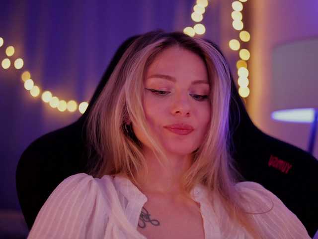 DianaMurr's BongaCams show and profile