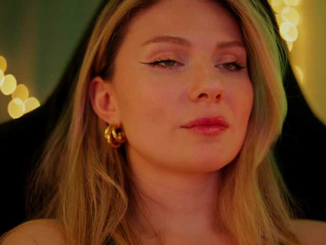 DianaMurr's BongaCams show and profile