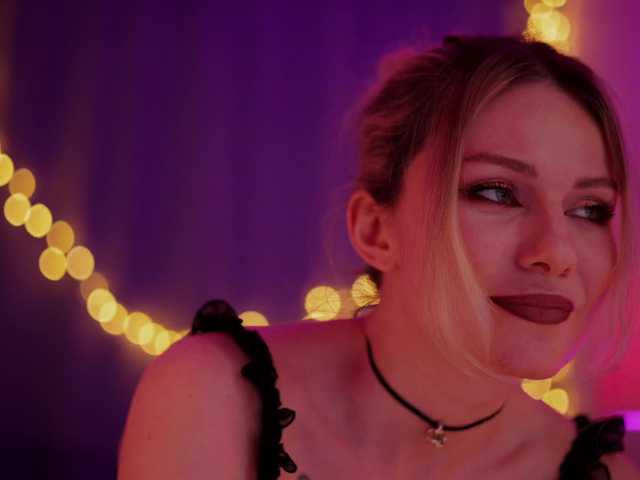 DianaMurr's BongaCams show and profile