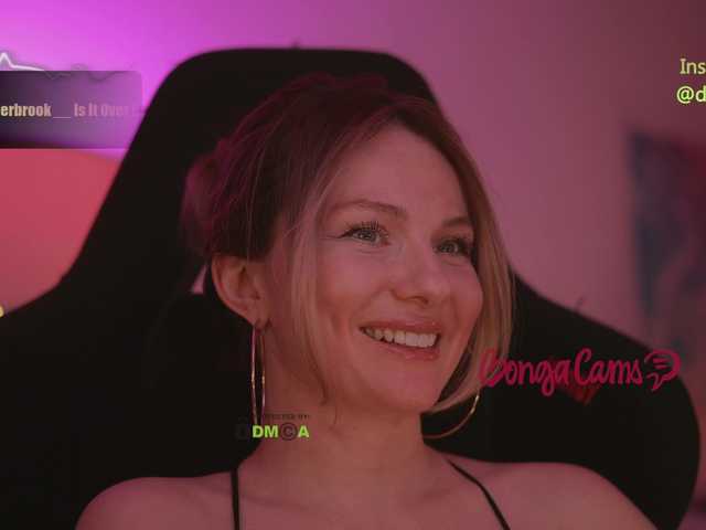 D_i_aM live cam preview