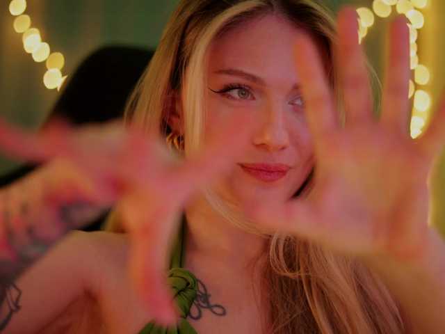 DianaMurr's BongaCams show and profile