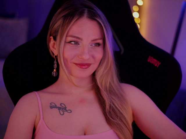 DianaMurr's BongaCams show and profile