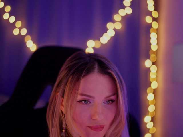 DianaMurr's BongaCams show and profile