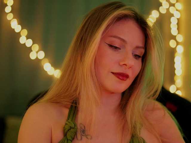 DianaMurr's BongaCams show and profile