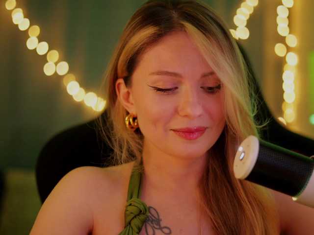 DianaMurr's BongaCams show and profile