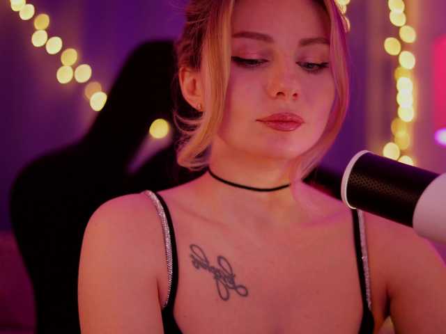 DianaMurr's BongaCams show and profile