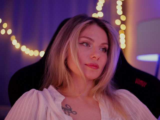 DianaMurr's BongaCams show and profile