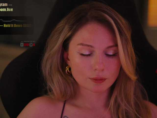 DianaMurr live cam on UnifiedCams