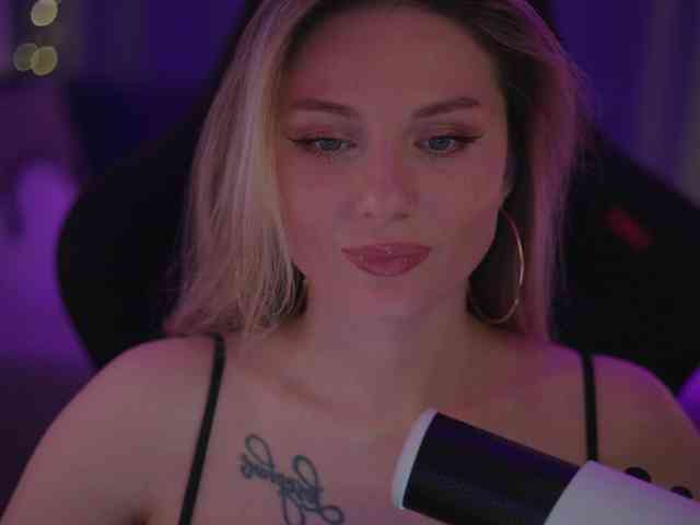 D_i_aM webcam