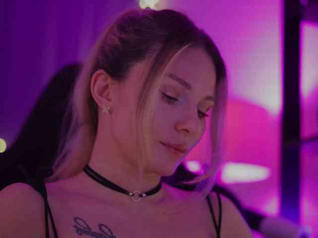 D_i_aM webcam