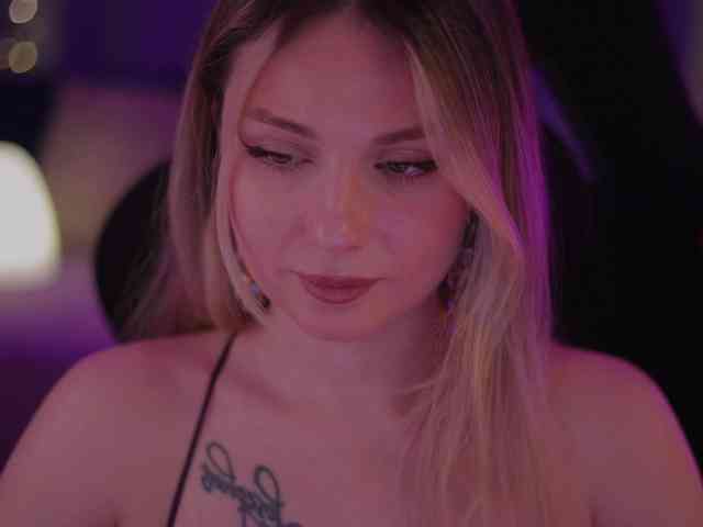 D_i_aM webcam