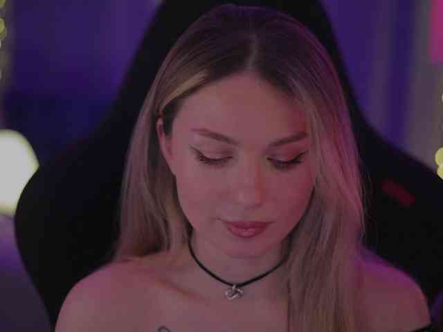 D_i_aM webcam