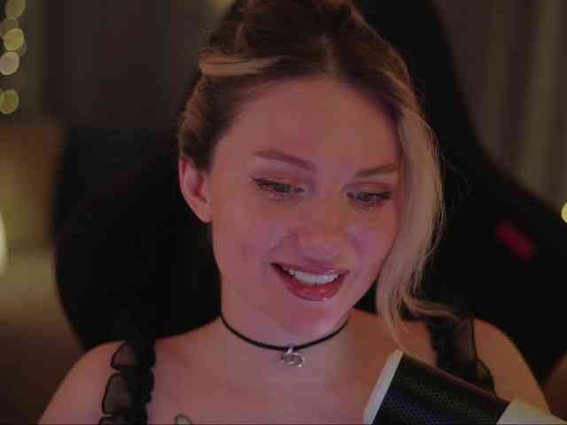 D_i_aM webcam