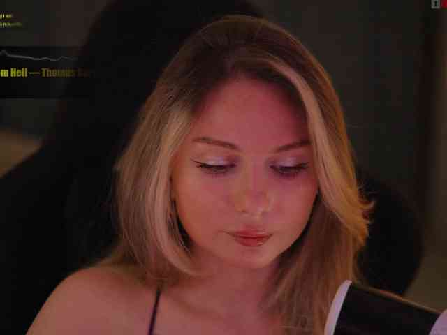 D_i_aM webcam