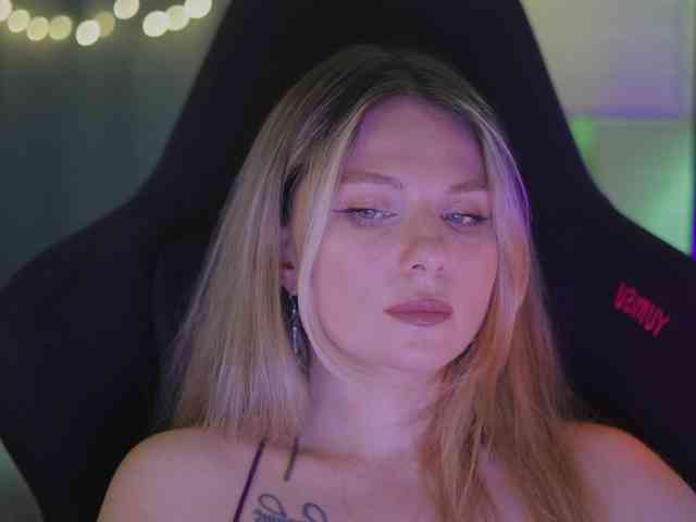 D_i_aM webcam