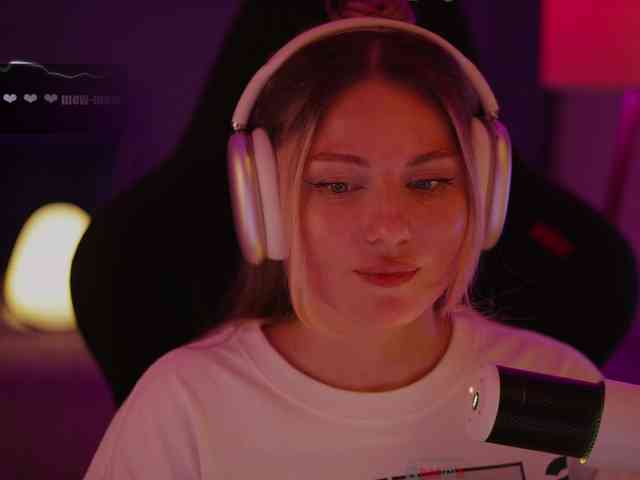 D_i_aM webcam