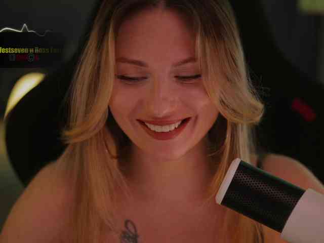 D_i_aM webcam