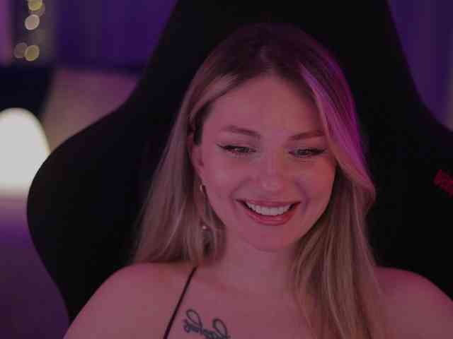 D_i_aM webcam