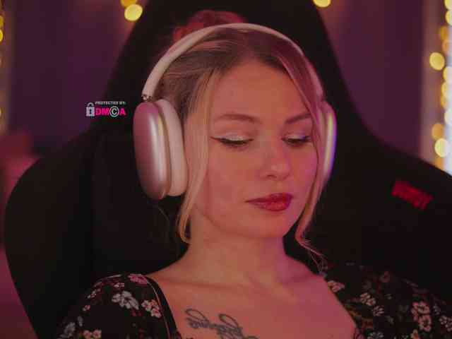 D_i_aM webcam