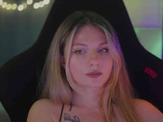 D_i_aM webcam