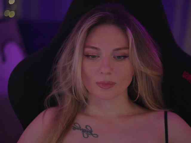 D_i_aM webcam