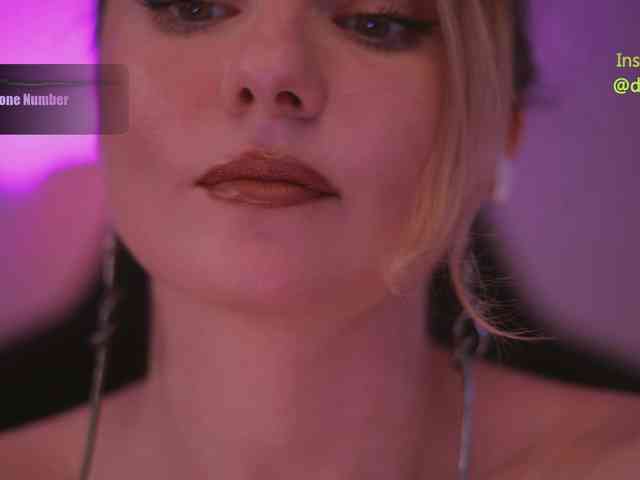 D_i_aM webcam