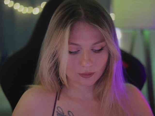 D_i_aM webcam