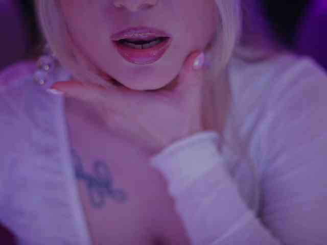 D_i_aM webcam