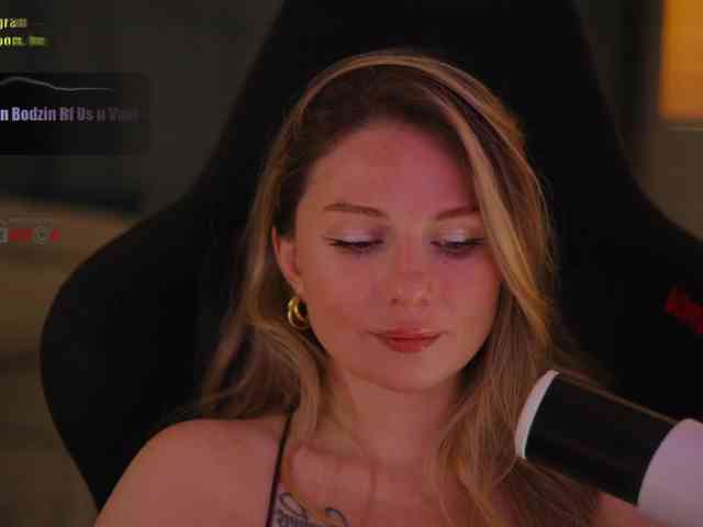 D_i_aM webcam
