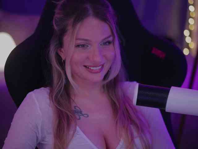 D_i_aM webcam