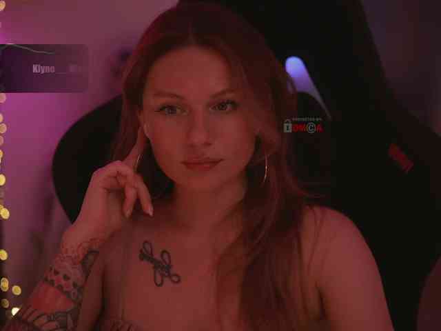 D_i_aM webcam