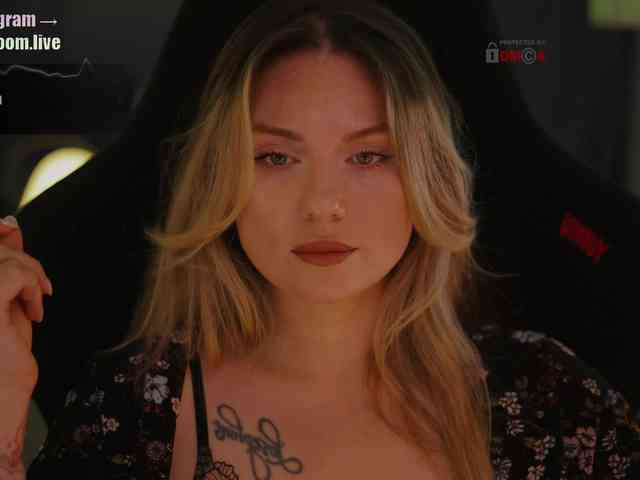 D_i_aM webcam