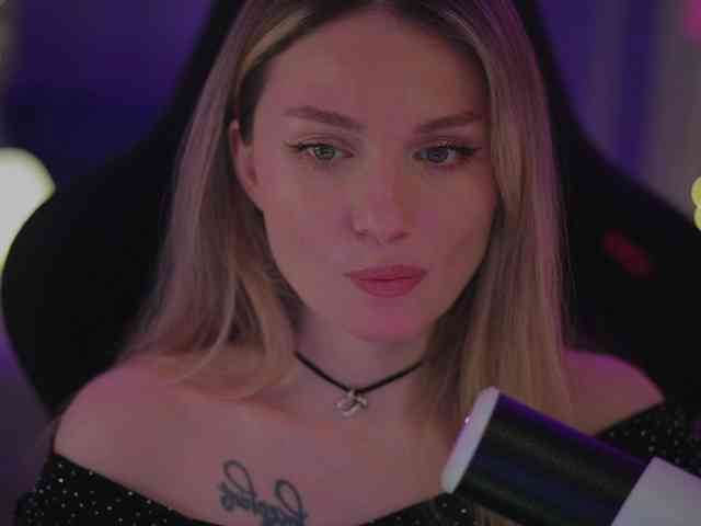 D_i_aM webcam