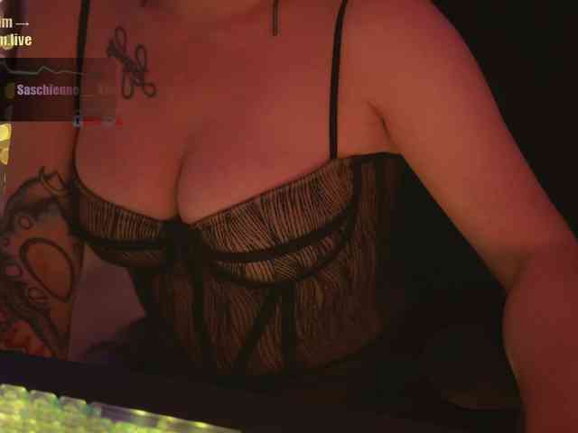 D_i_aM webcam