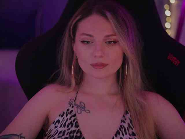 D_i_aM webcam