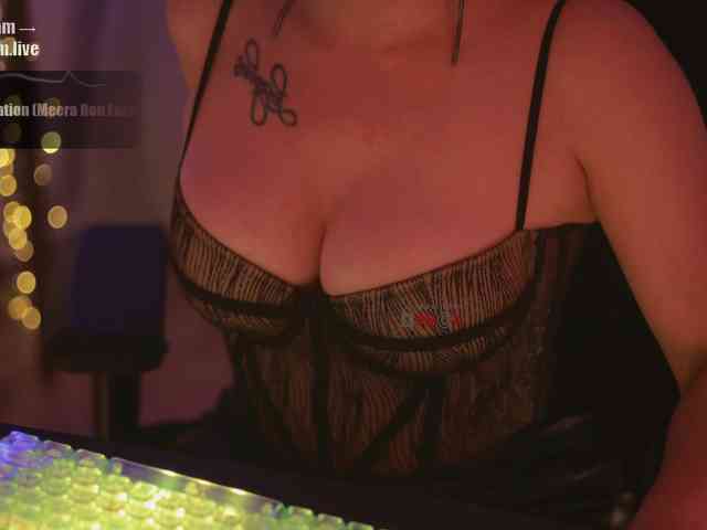 D_i_aM webcam