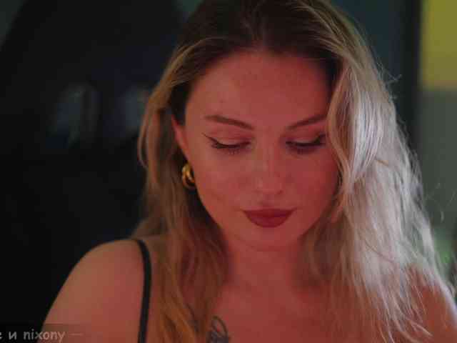 D_i_aM webcam