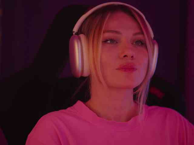 D_i_aM webcam