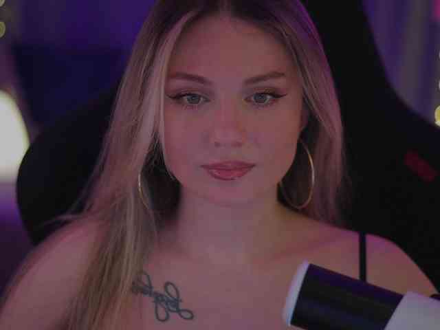 D_i_aM webcam