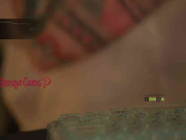 D_i_aM webcam