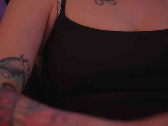 D_i_aM webcam