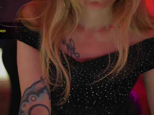 D_i_aM webcam