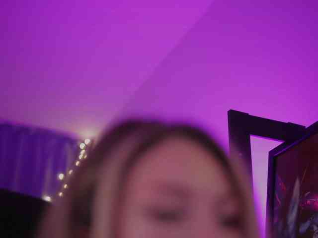 D_i_aM webcam