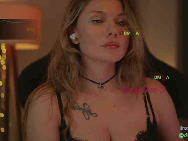 D_i_aM webcam