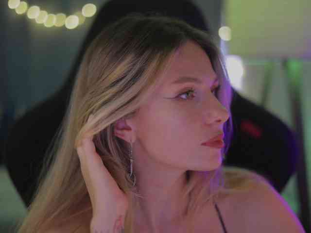 D_i_aM webcam