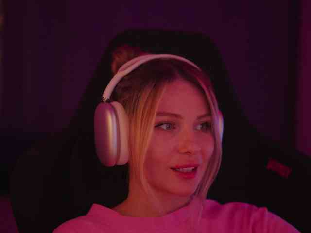 D_i_aM webcam