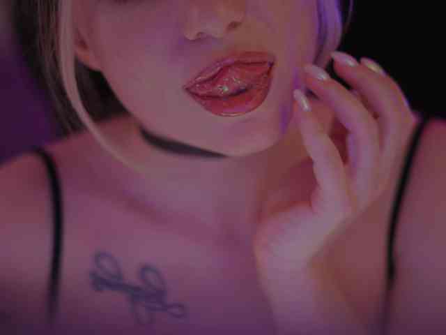 D_i_aM webcam