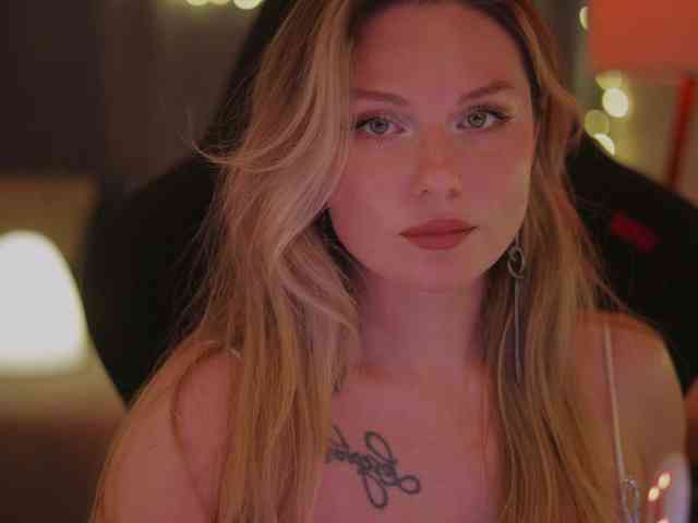 D_i_aM webcam