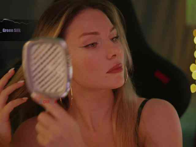 D_i_aM webcam