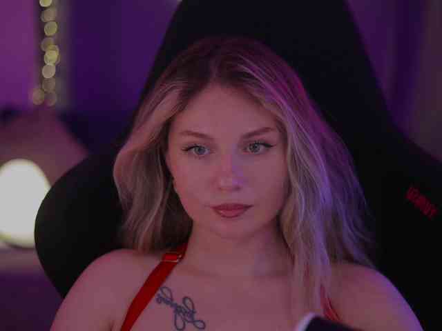 D_i_aM webcam
